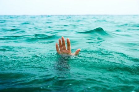 کشف جسد جوان غرق شده در آبیک