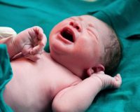 تولد نخستین نوزاد روش IVF در بیمارستان ولایت